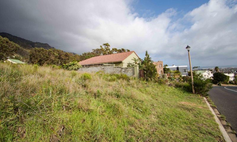 0 Bedroom Property for Sale in Mountainside Western Cape